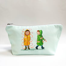 Load image into Gallery viewer, Ribbons of love - Wash Bag
