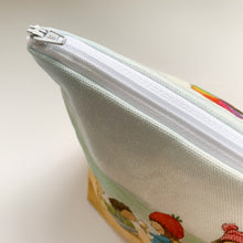 Load image into Gallery viewer, Fun at the Beach - Make up / Toiletry Bag